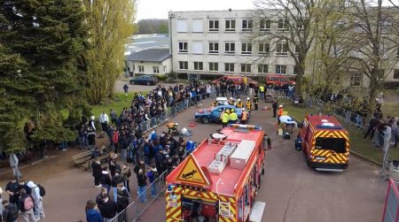 Quand la tôle se tord, les têtes se redressent